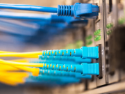 Vad är det vanligaste optiska ingångs-/outputfönstret för fiberoptiska paneler